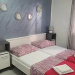 شقة Zale زادار