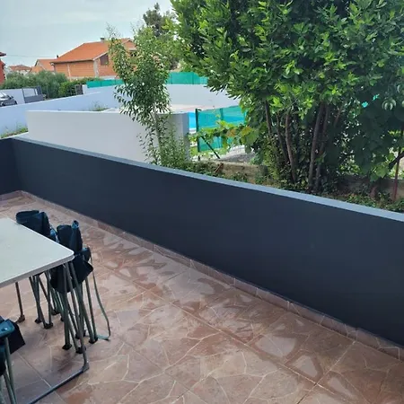 Zale Apartment *